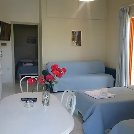 Ilona Apartment *